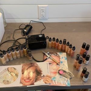 Luminess makeup airbrush hardly used and 18 bottles new makeup